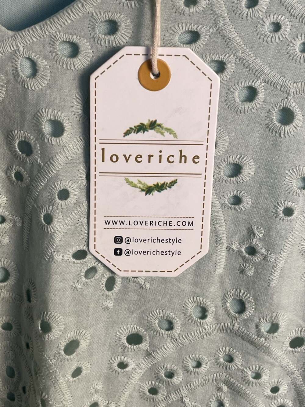 NEW Loveriche eyelet embroidered top Large - Picture 2 of 7